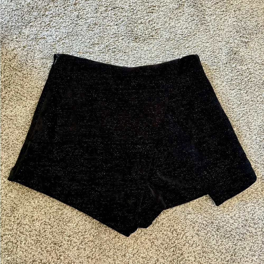 CIDER Metallic Envelope Skort - Picture 1 of 5